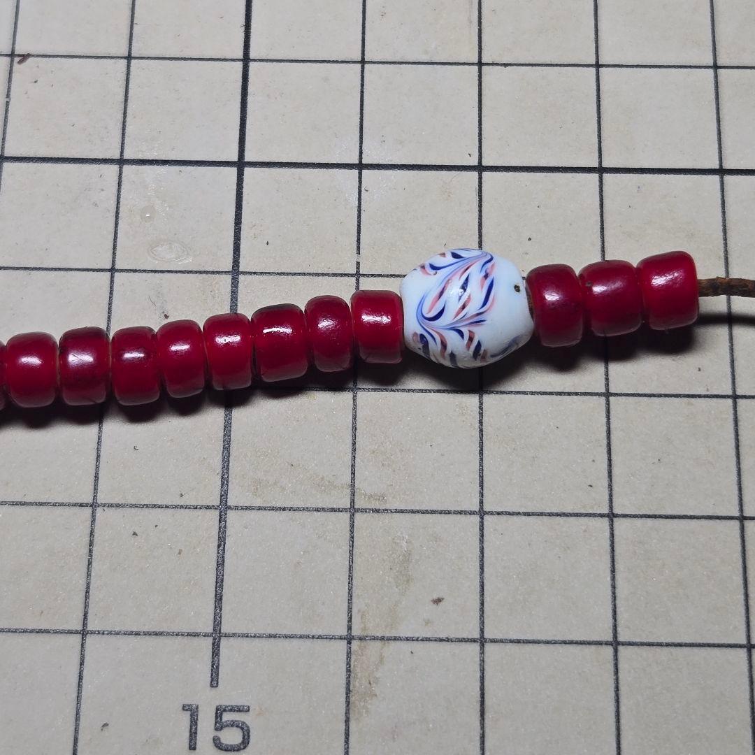 稀少　レース模様のフェザービーズ　goro's等のカスタムに