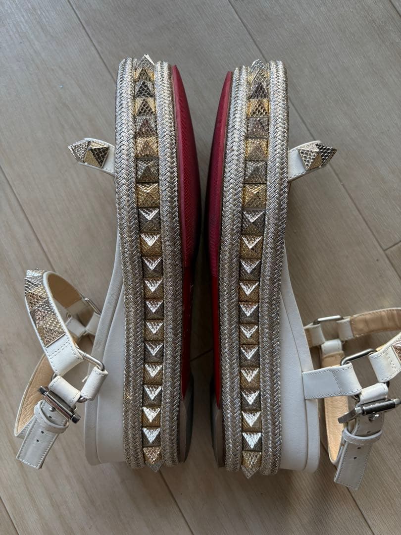 クリスチャンルブタン　サンダル