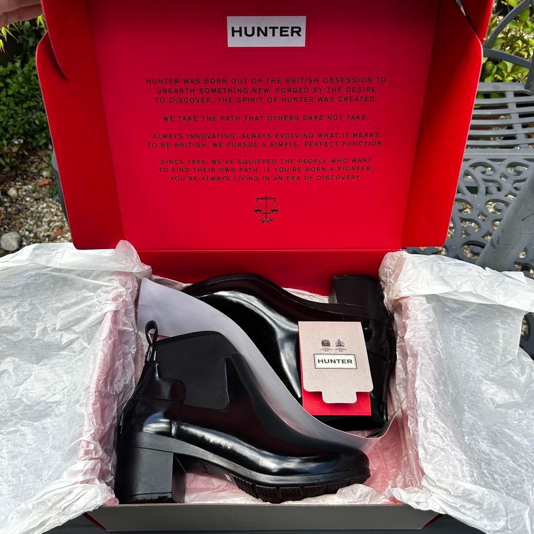 HUNTER リファインドミッドヒールグロス　ブラック　２５㎝　エナメル　UK6