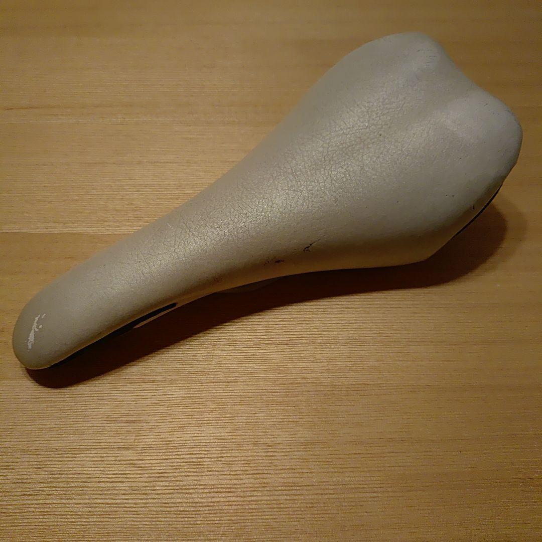 VETTA サドル ホワイトMade in Italy