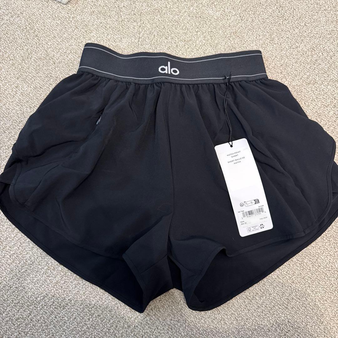 alo 黒 ショートパンツ XS