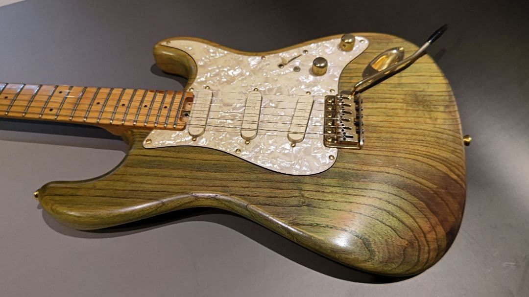 Blade levinson ブレイド ストラト Bartolini バルトリー