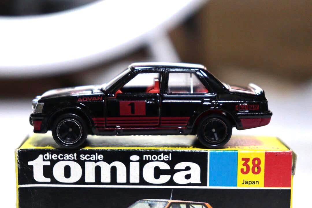日本製　トミカ　三菱　ランサー　ターボ　アドバン　黒箱　NO.38