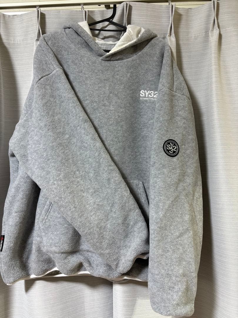 SY32 リバーシブルトレーナー