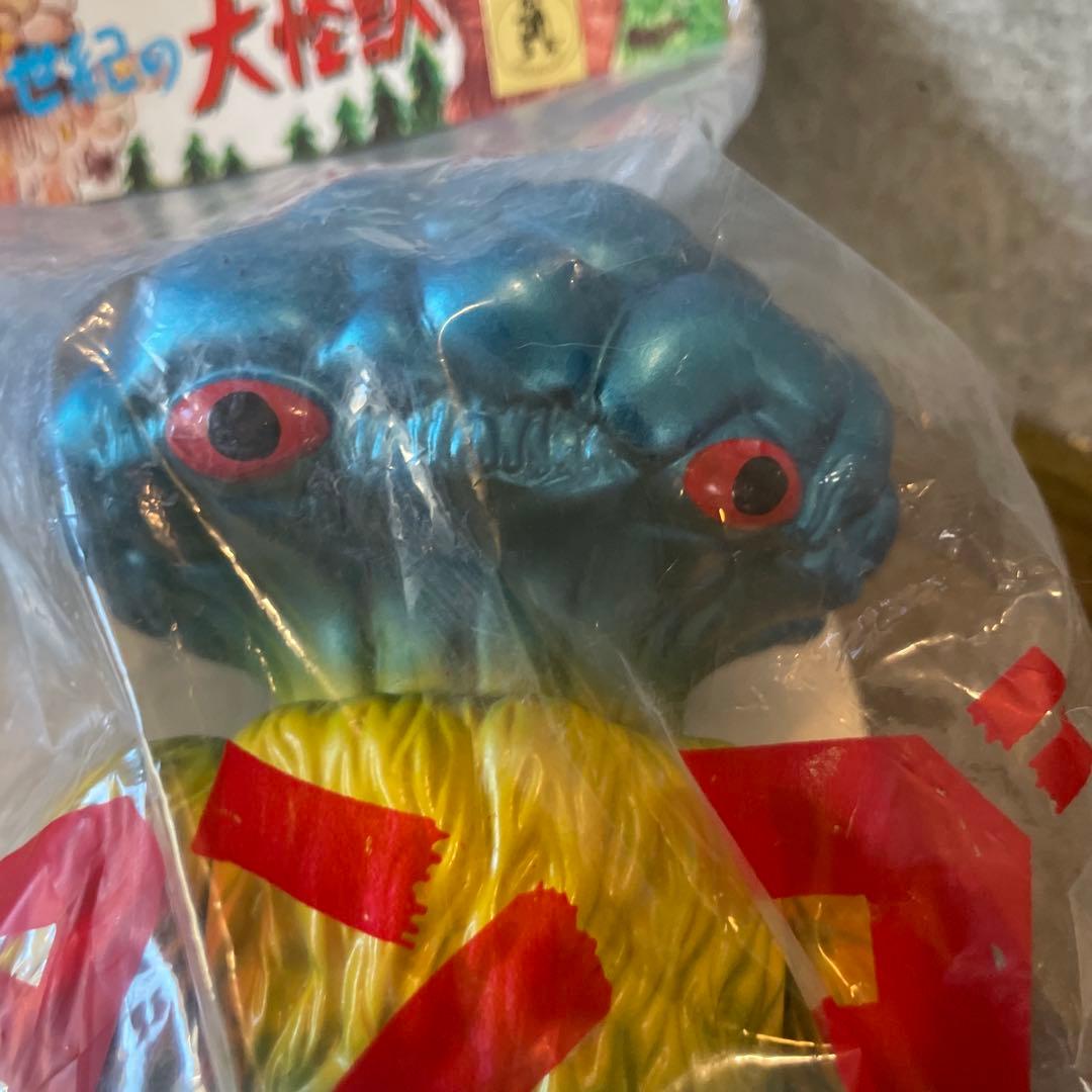 未開封未使用M1号　マタンゴソフビ　メタル系カラー