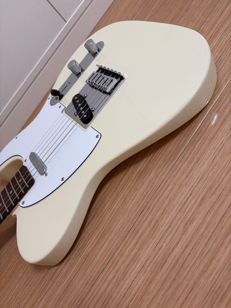 Squier by Fender Telecaster テレキャスター ホワイト