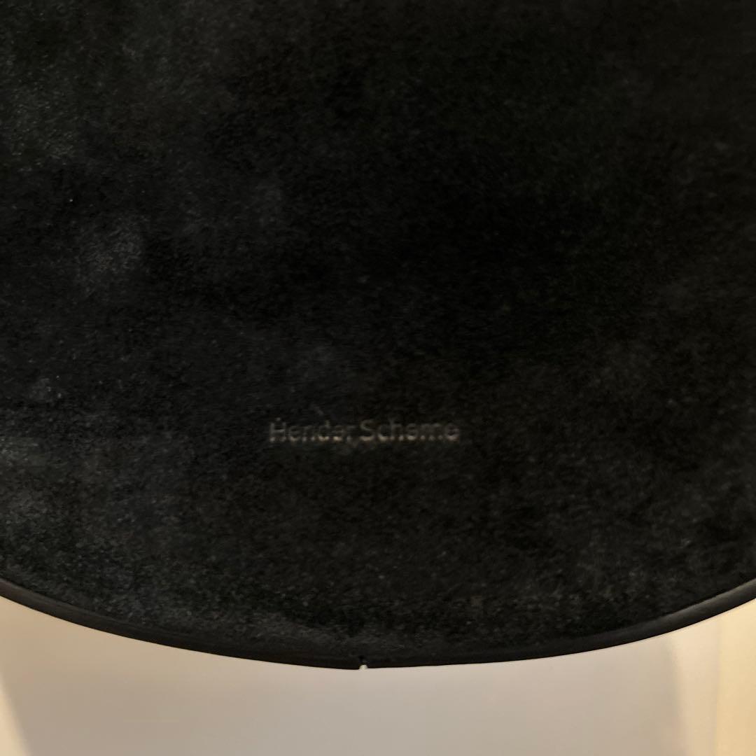 トッズ×エンダースキーマ　黒スエード丸型バッグ