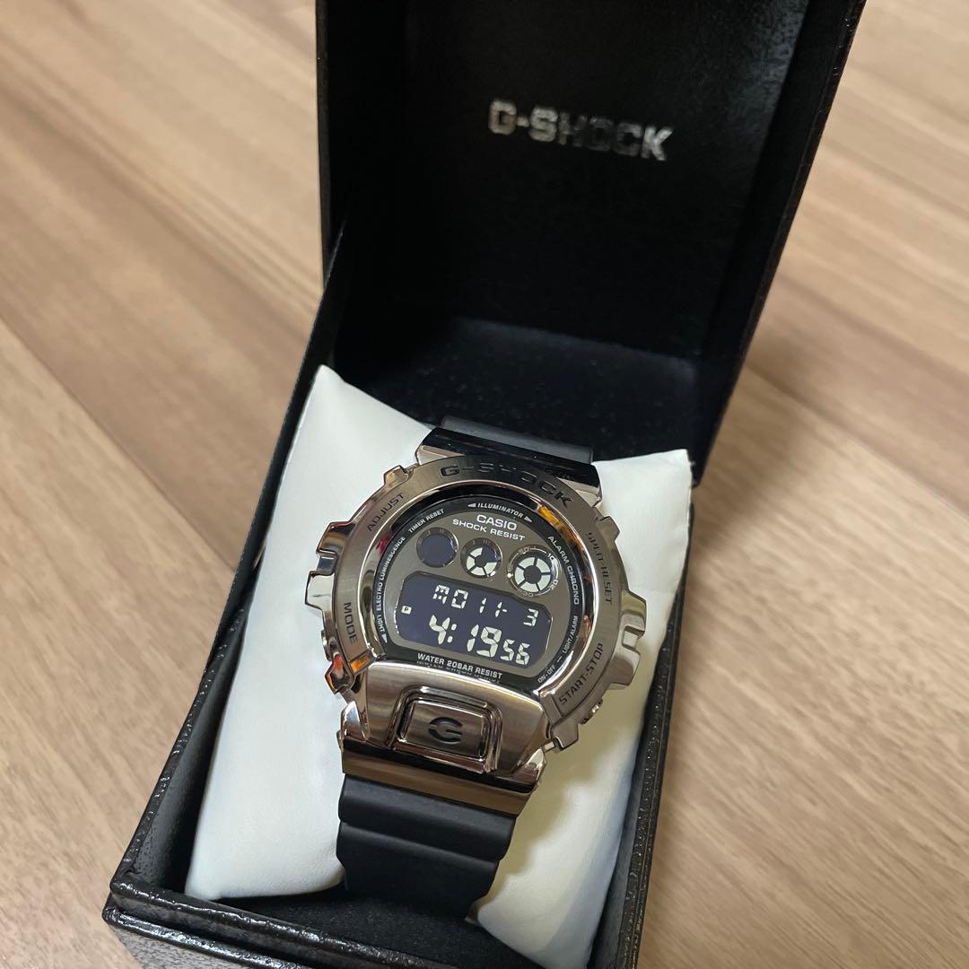 【美品】CASIO G-SHOCK デジタル腕時計