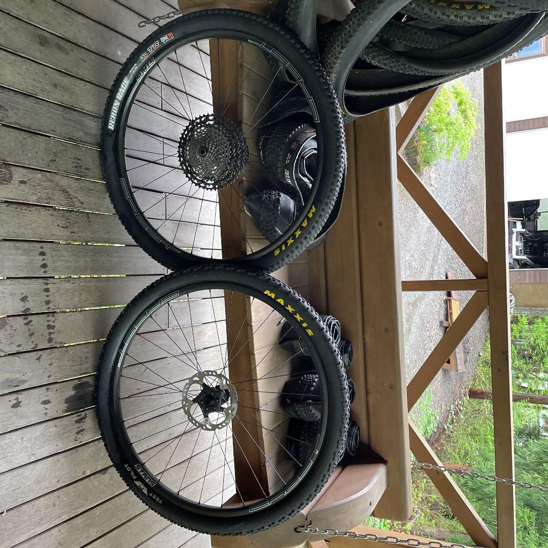 STANS CB7 MAXXIS タイヤセット　タイヤは未使用　元値32万