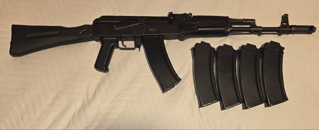 東京マルイ 次世代電動ガン AK74 多段マガジン4本付 動作良好