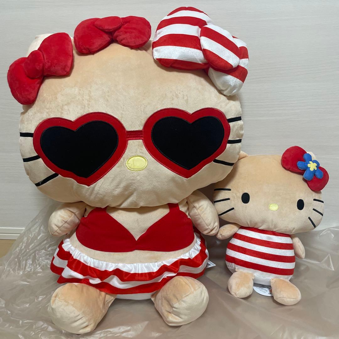 【オンライン完売品】アベイル限定 日焼けキティ　クッション 2個セット