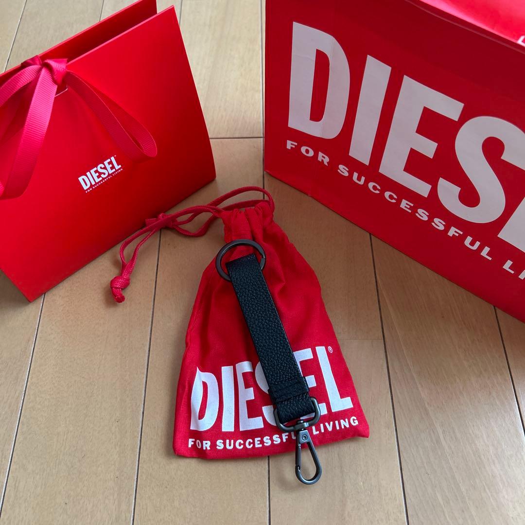 DIESEL キーリング　キーホルダー　おまけ付き　新品未使用