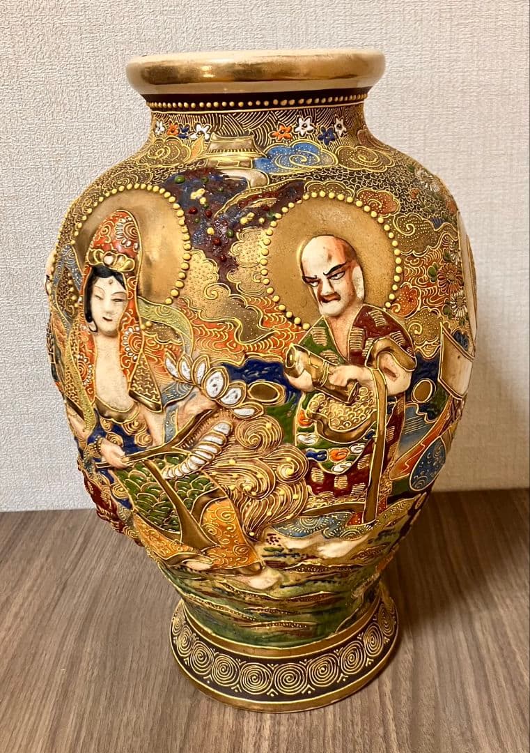 薩摩焼 金襴手 羅漢・観音図 大型壺 アンティーク美術品