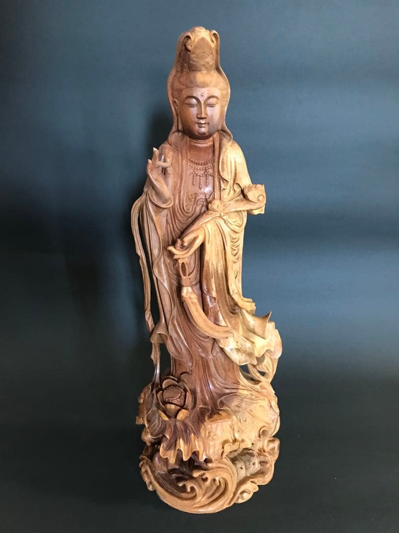 檀香観音(白檀)