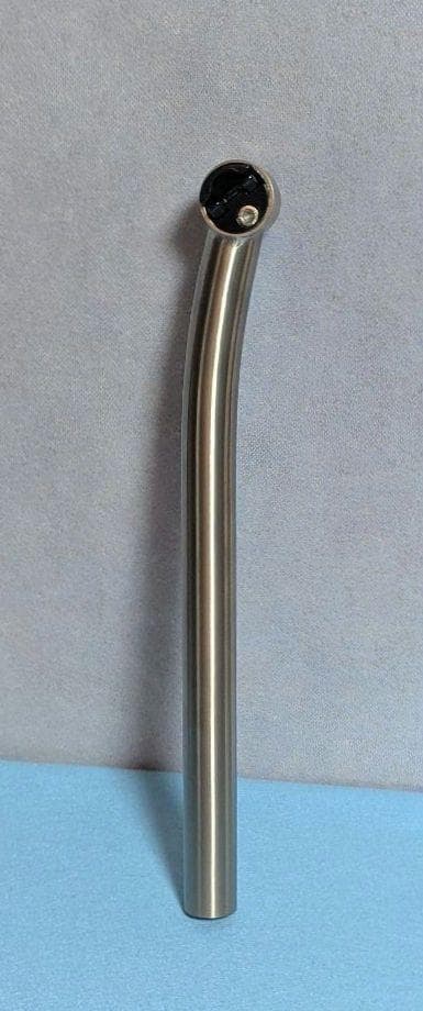 チタン製シートポスト(27.2mm) セットバックモデル