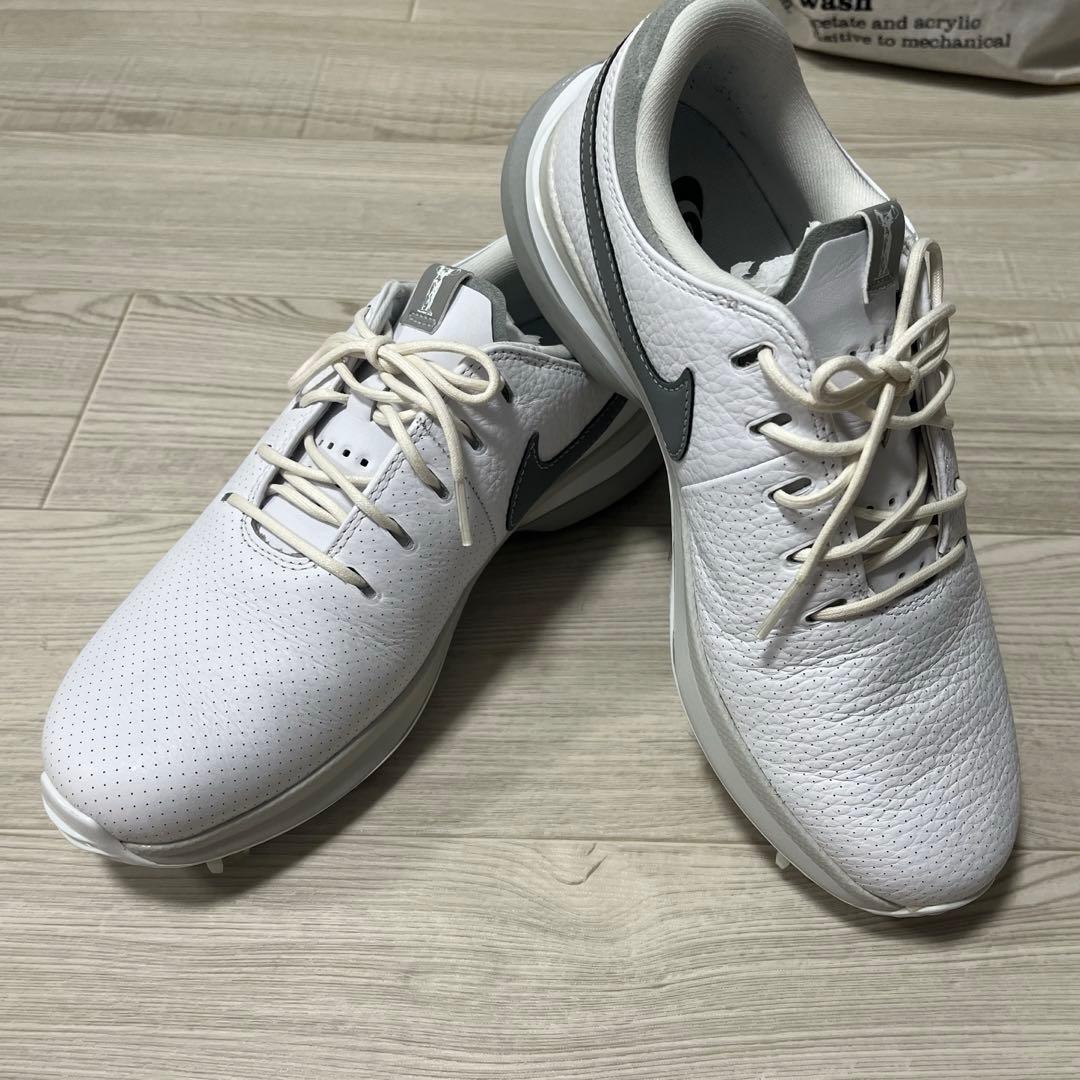 【最終値下げ！】ナイキ　エアズームビクトリーツアー3