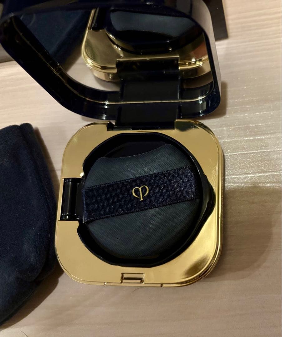 クレ・ド・ポー ボーテ タンクッションエクラ　ナチュレル