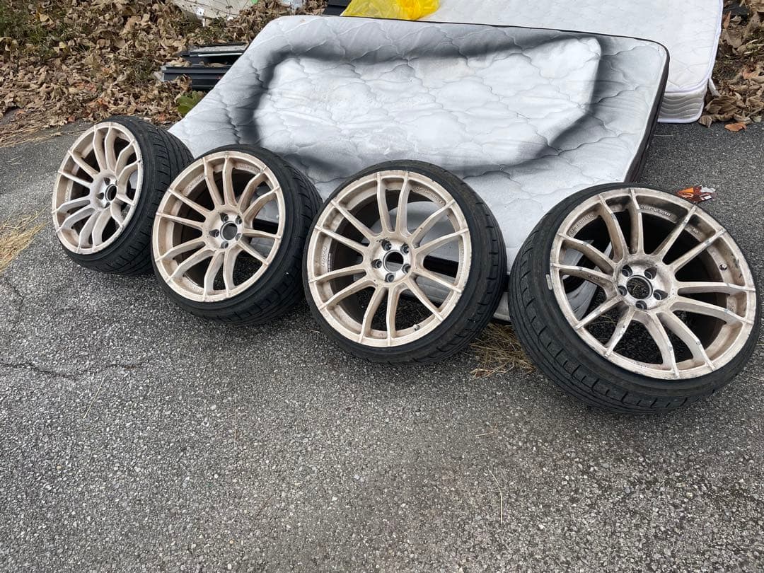 レイズ　RAYS 18インチホイール　　　86 プリウス　pcd100