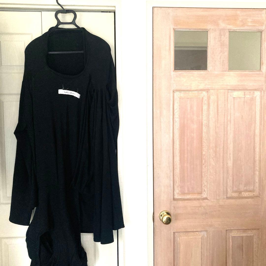 K*n様 alice auaa 新品　黒　ロングトップス　2ウェイ