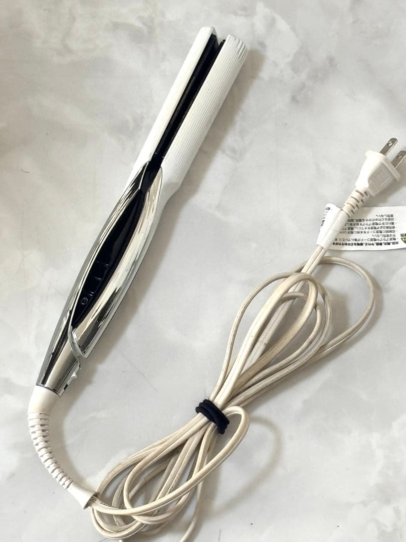 リファ　ストレートヘアアイロン　ReFa STRAIGHT IRON ホワイト