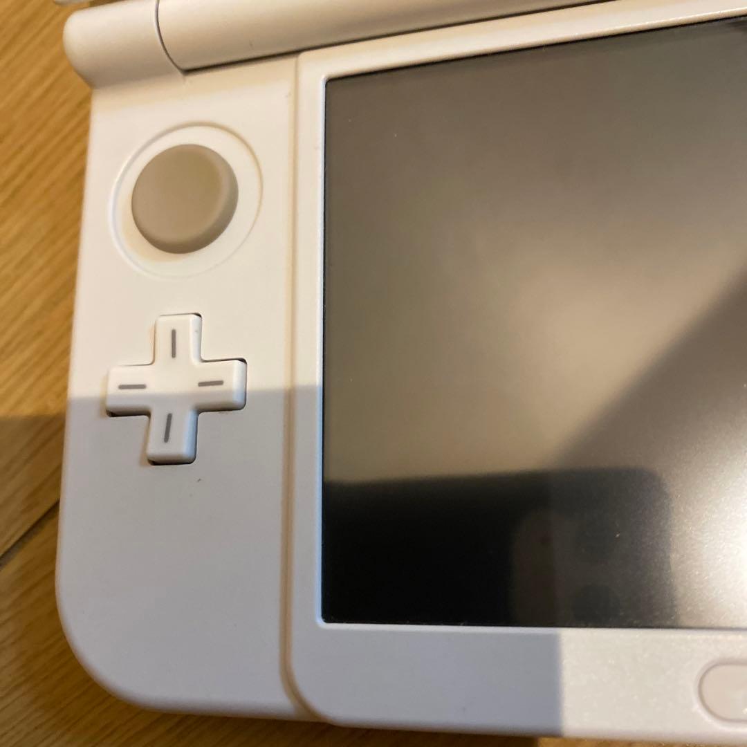 美品　Newニンテンドー3DSLL パールホワイト