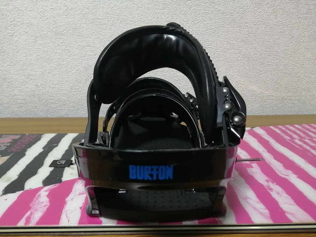 BURTON FEATHER V-ROCKER 140 ビンディング付き