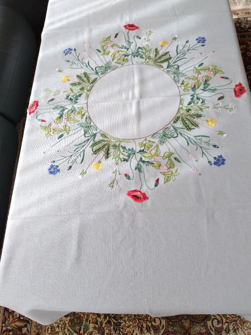 灰青色地花柄刺繍テーブルクロスハンドメイドビンテージ