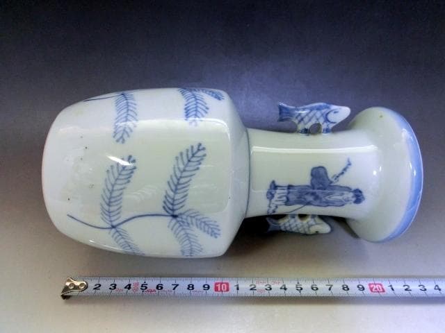 花瓶■染付人物絵 中国 魚耳付き 口広 松紋 花器 古玩 唐物 時代物 骨董■