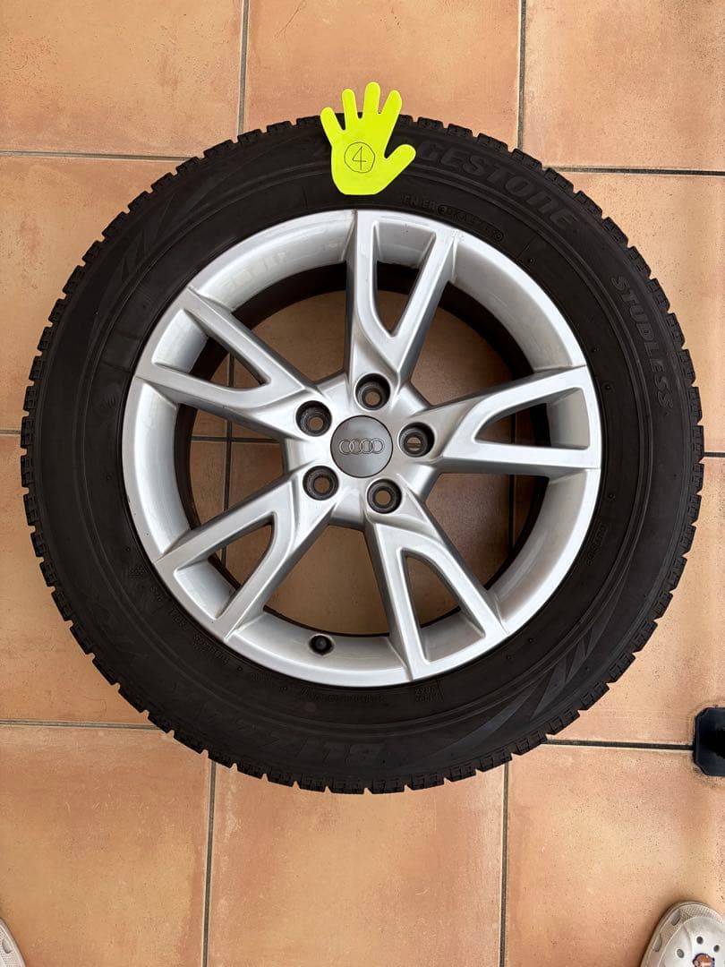 ▪︎値下げ▪︎ アウディ純正　Ｑ３用スタッドレスセット