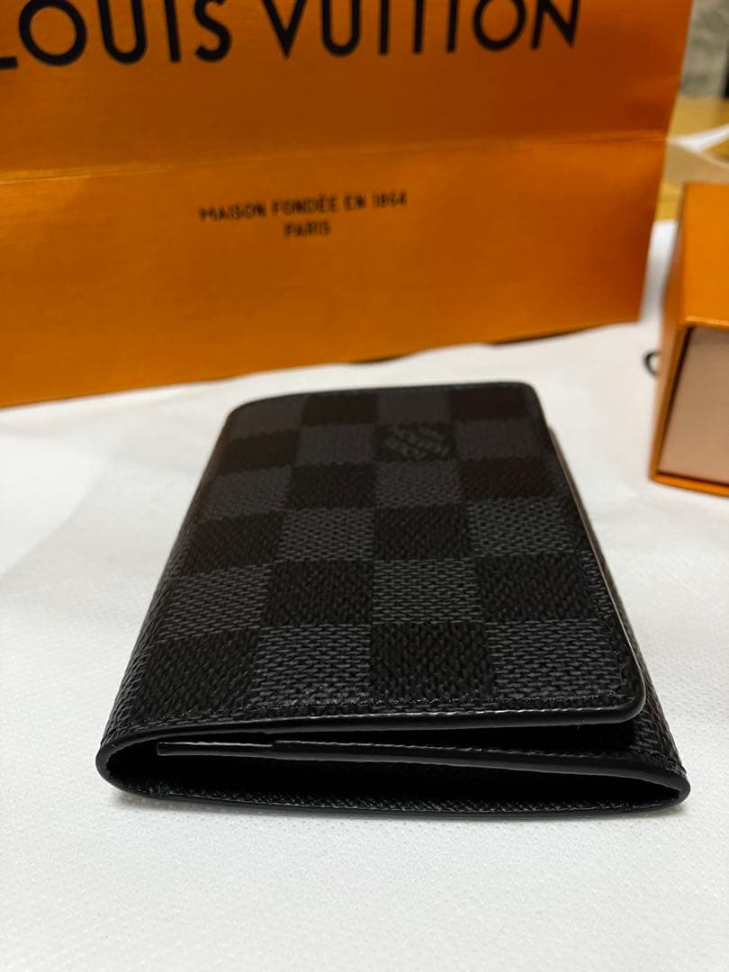 プ*ん様 【ほぼ新品】LOUIS VUITTON アンヴェロップカルトドゥヴィジ