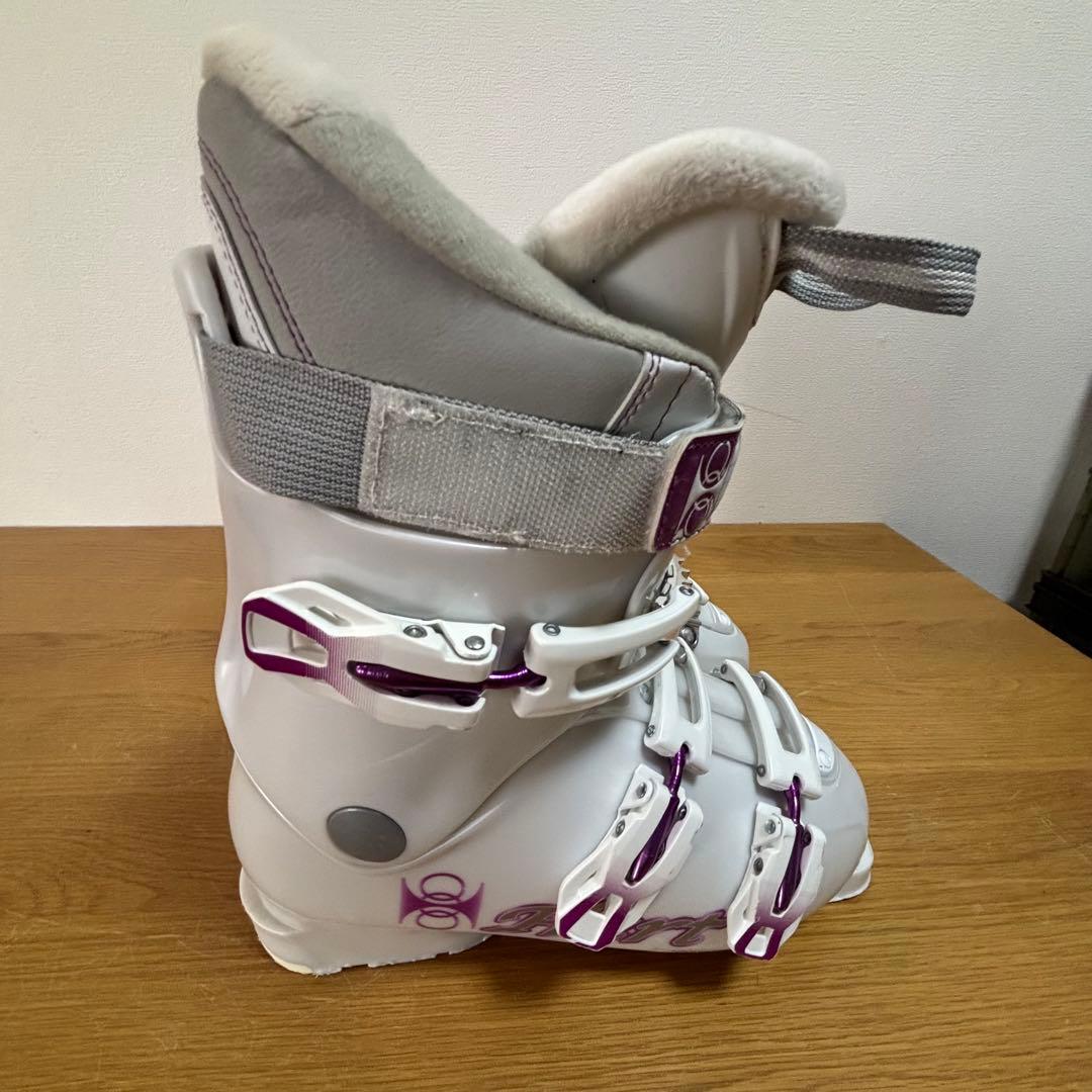 美品 レディースショートスキーセット　ファンスキー　Hart 25-25.5cm