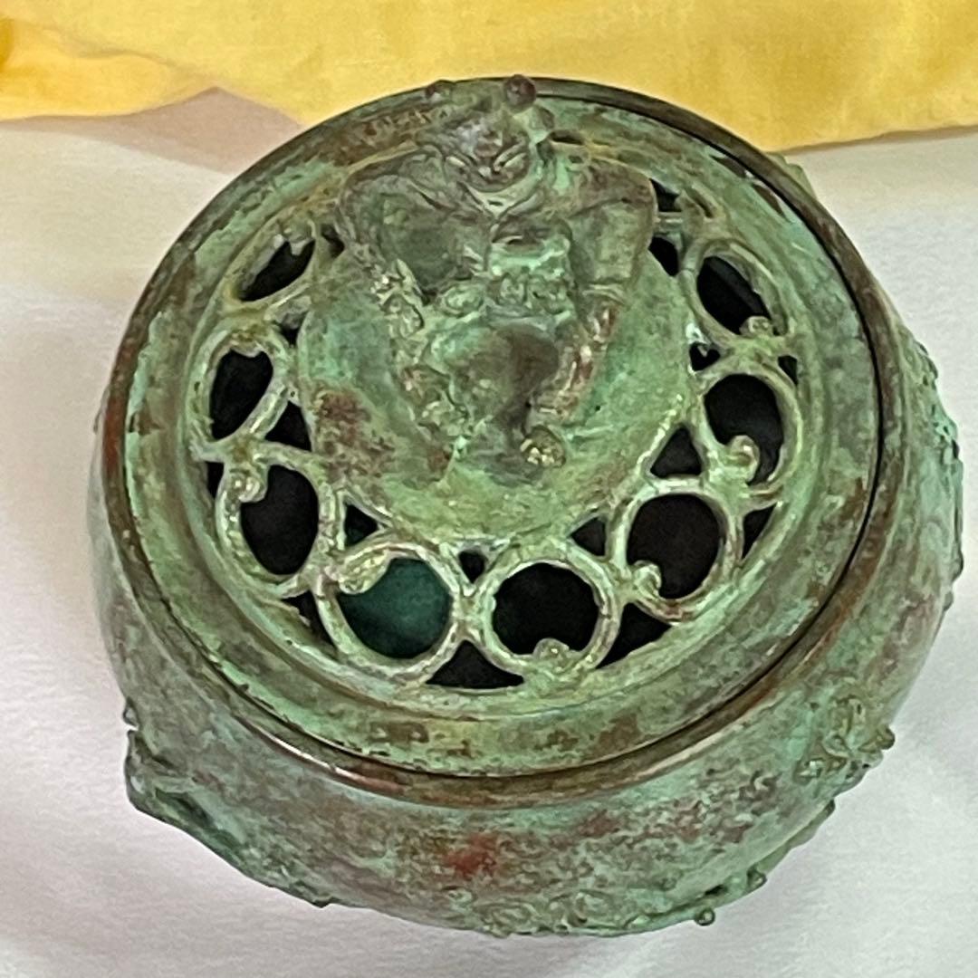 高岡銅器 須賀七郎作 月芳 蝋型鋳銅 香炉 唐子蓋梅文 共箱 証書 栞 時代物