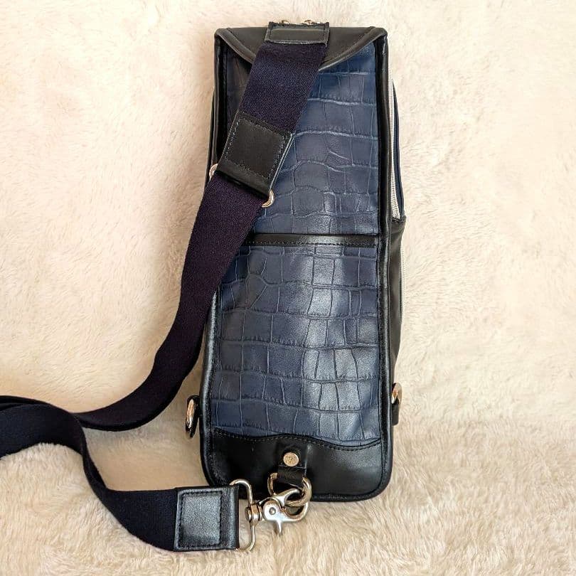 ✨️未使用✨️ オロビアンコ ボディバッグ レザー クロコ型押し 斜め掛け
