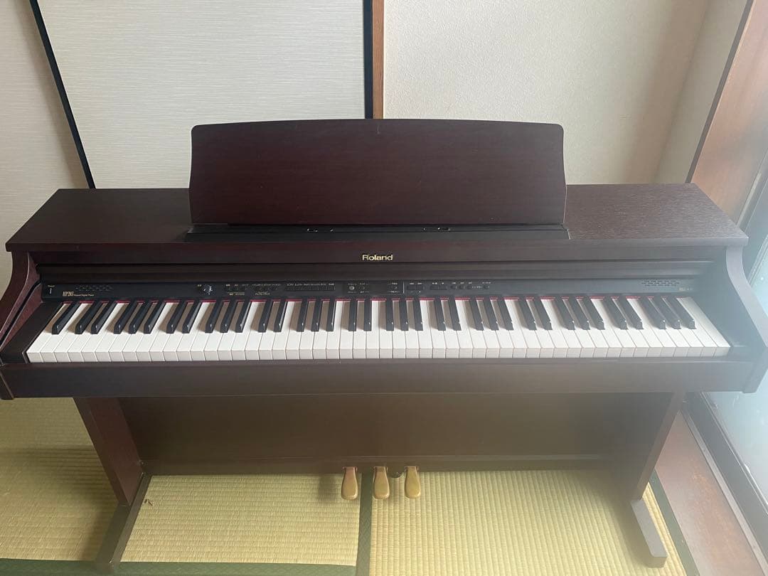 Rolandデジタルピアノ88鍵盤 ダークブラウン08年製(送料12000円)