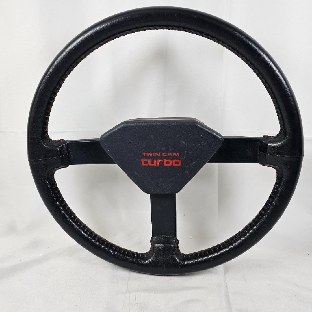 トヨタ カリーナ「TWIN CAM turbo」ステアリング 1800GT-TR