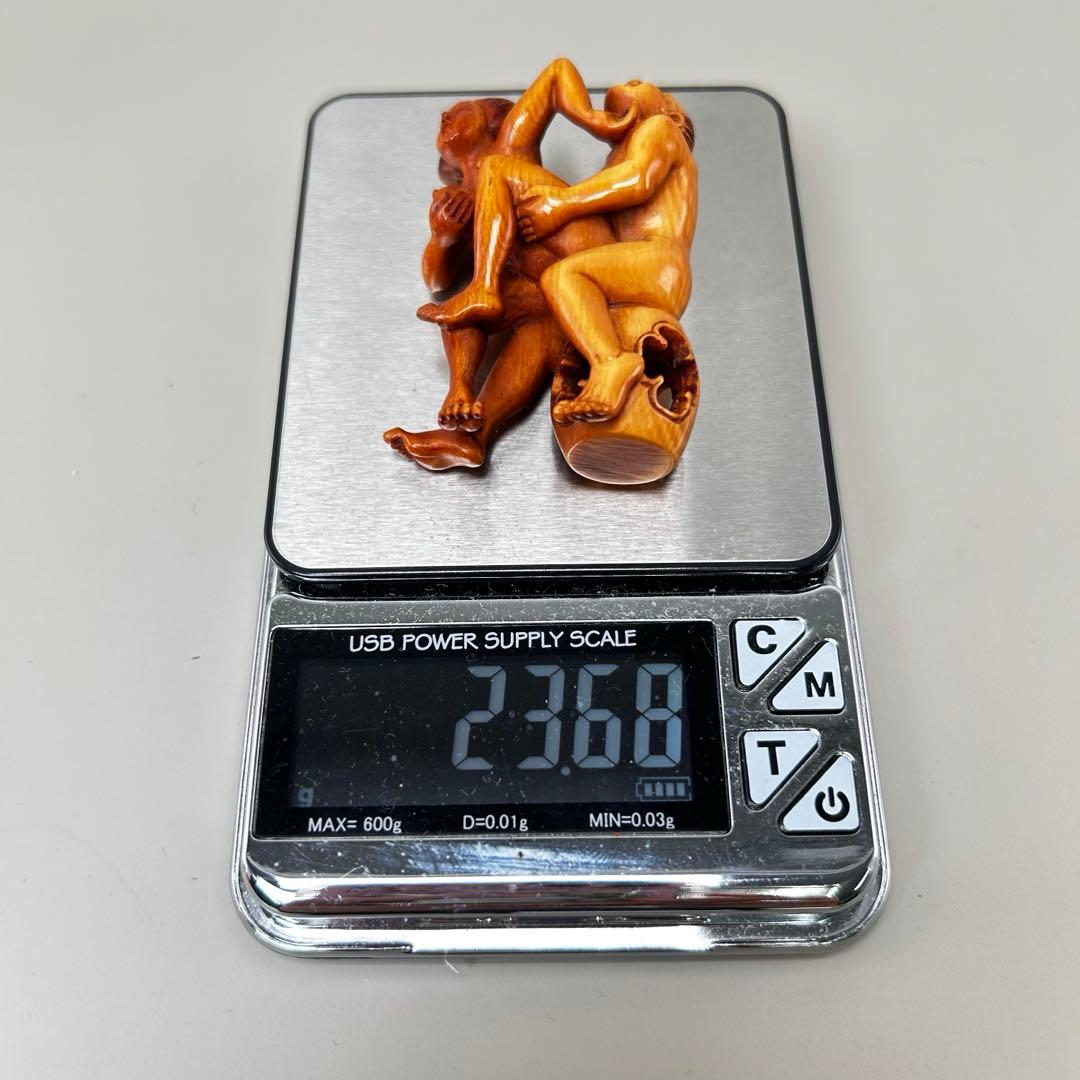 浮世絵人間の形 極上根付天然素材アンティーク骨董　飾り物　古美術　置物細密細工