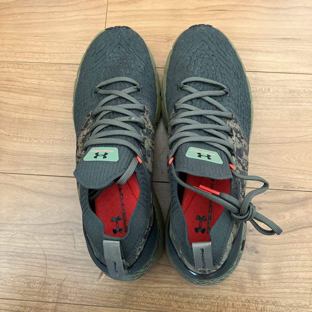 新品!　アンダーアーマー UA　ホバー ファントム 2 ランニングシューズ