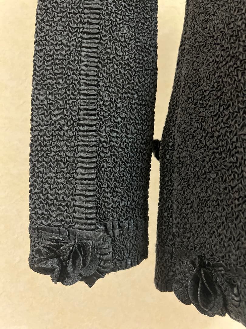 とみこ ✨美品✨ノコオーノ プリーツ フラワーモチーフ ジャケット