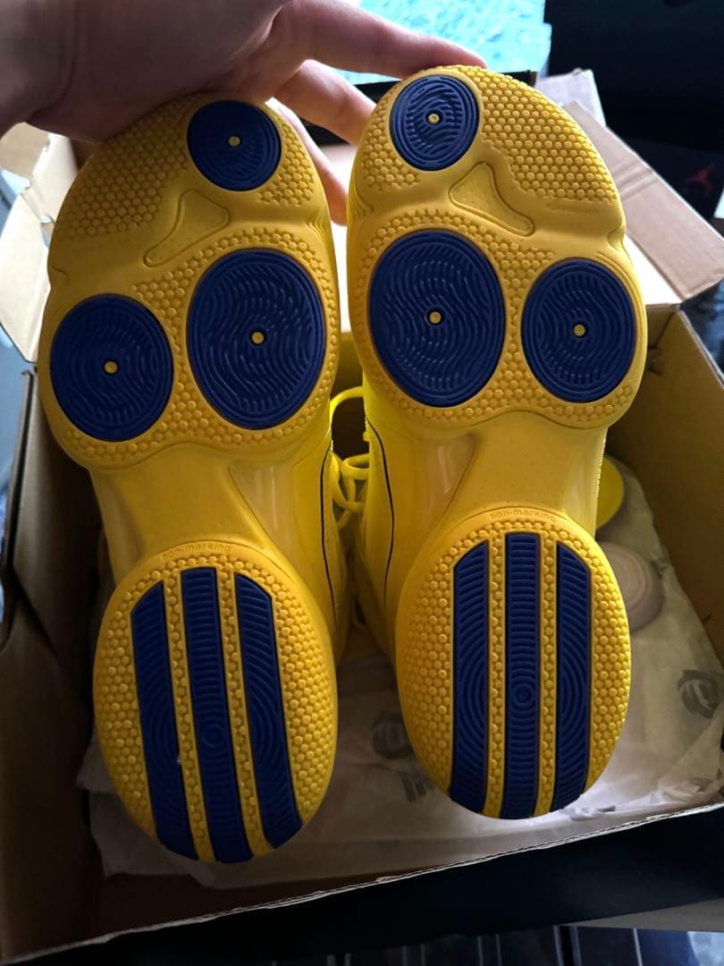 シューズ(男性用) Adizero D Rose1 Restomod