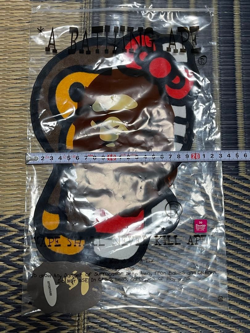 A BATHING APE × KITTY コラボ ハンドタオル