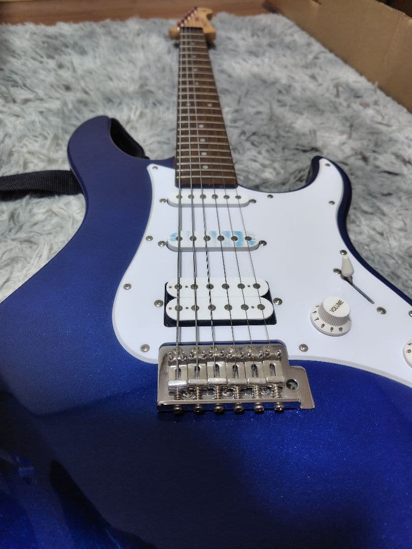 Yamaha エレキギター PACIFICA012