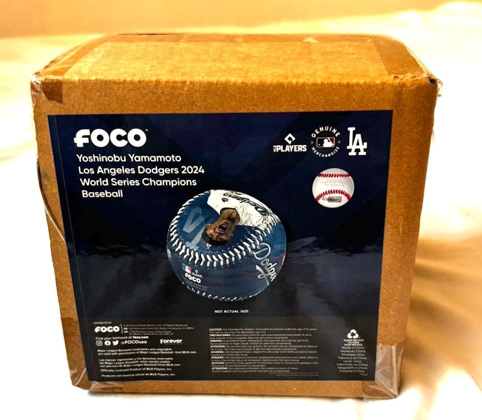山本由伸 ドジャース世界一記念ボール 524個限定/ケース/スタンド/段ボール付