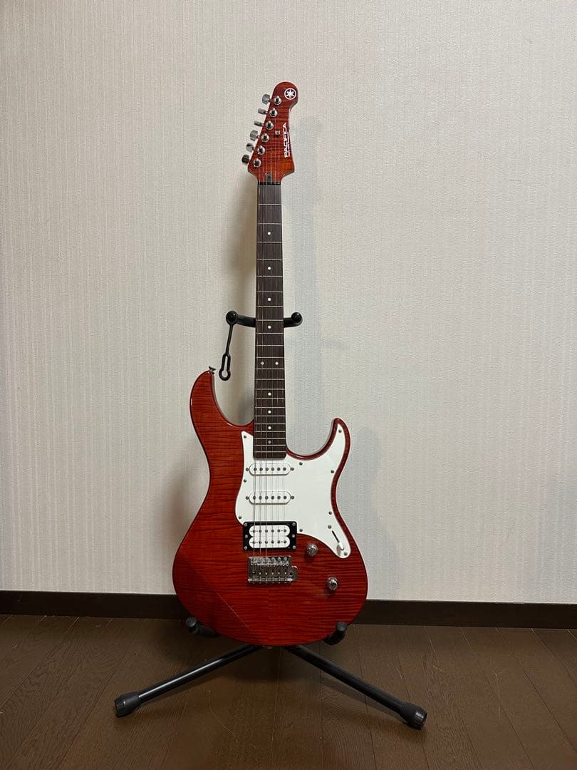ギター Yamaha PACIFICA 212VFM