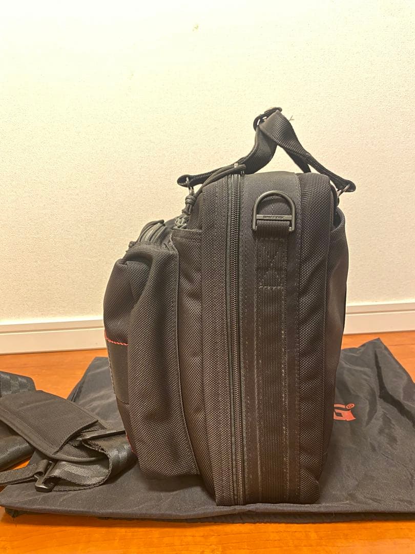 BRIEFING ネオトリニティライナー