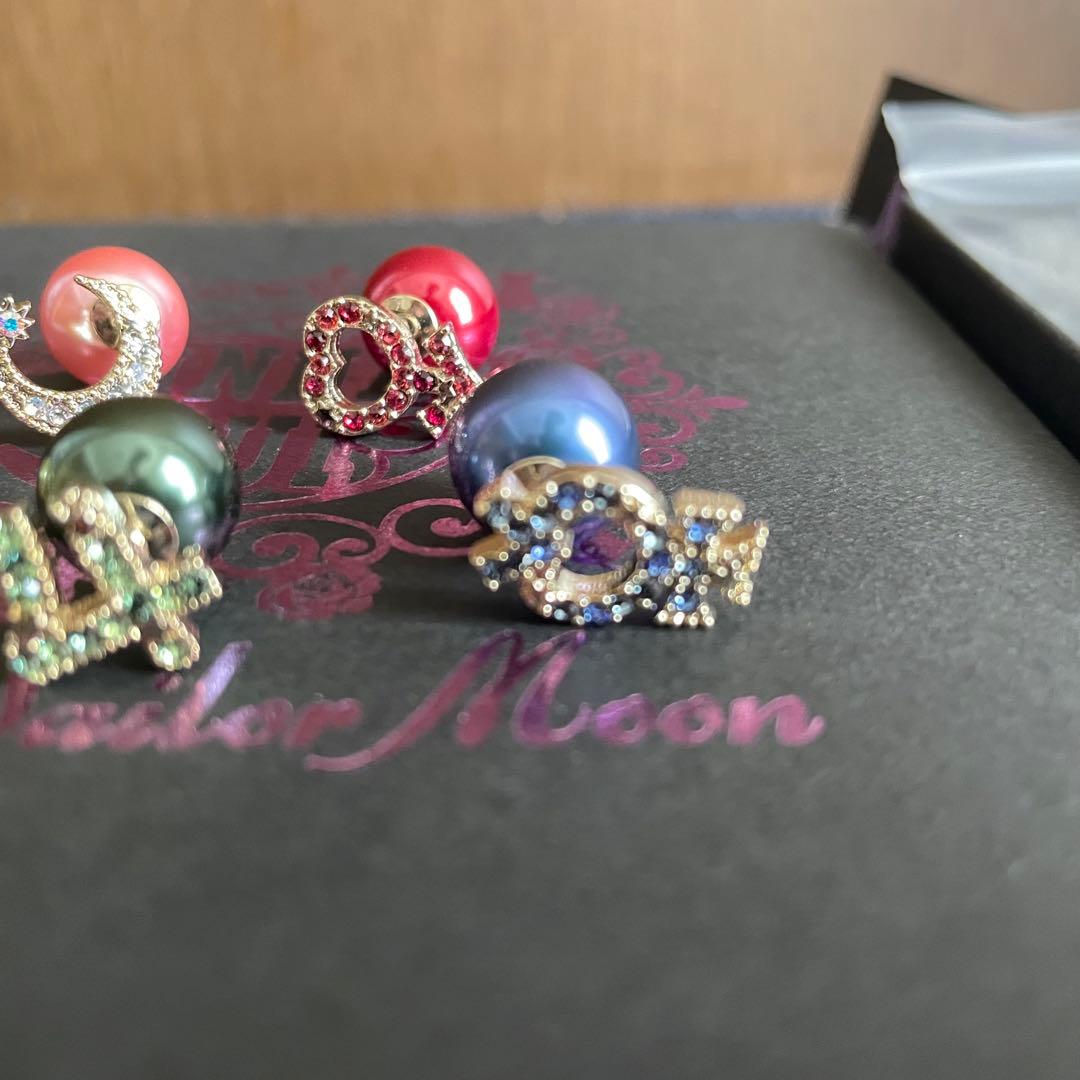 ***様 セーラームーン パールキャッチピアス 伊勢丹 ANNA SUI アナス