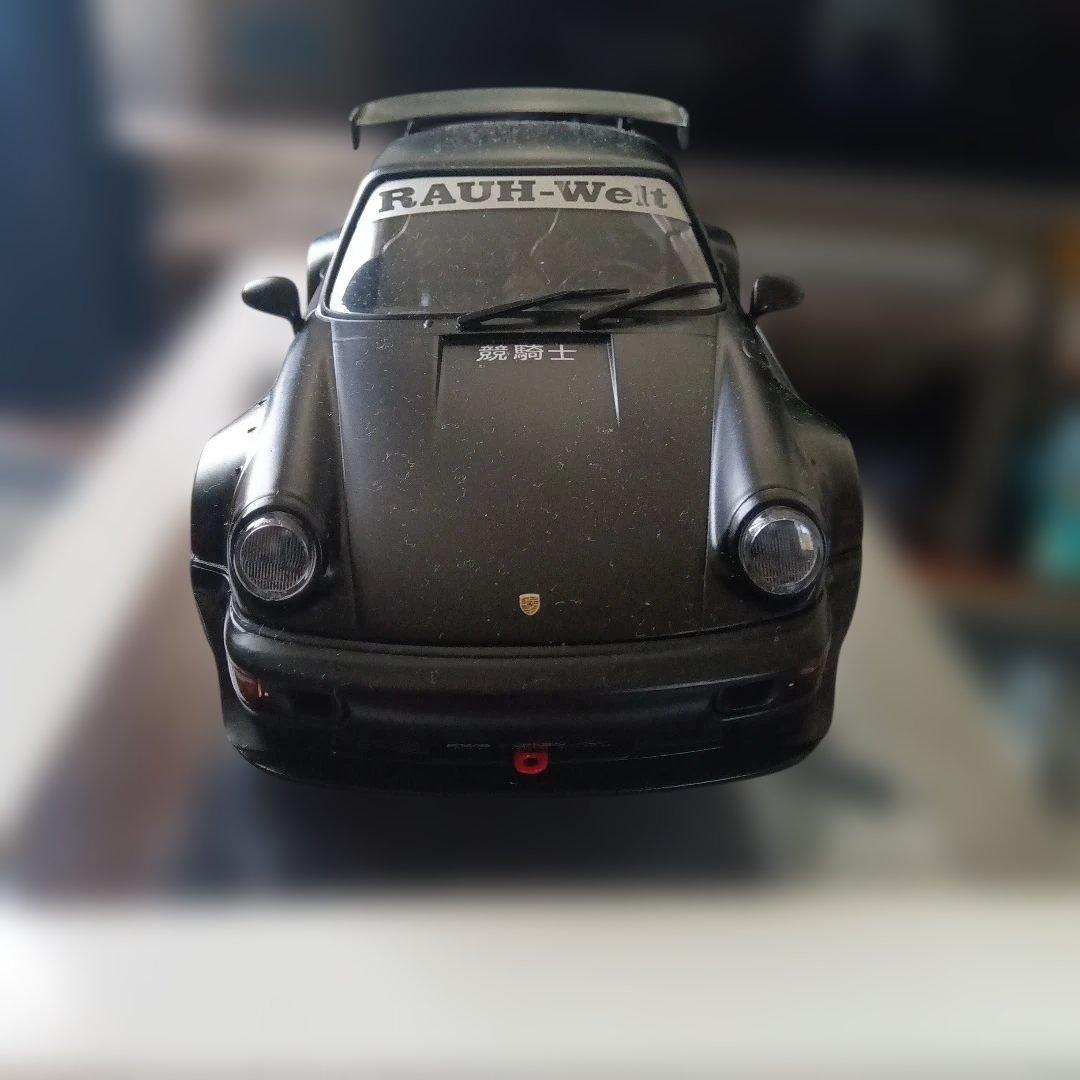 RAUH-Welt Porsche 911 ミニカー 1/18