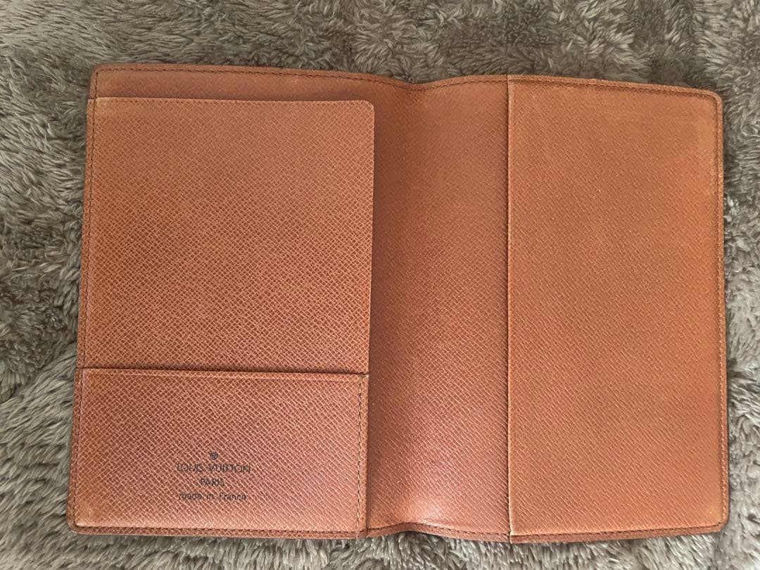 ルイヴィトン ￼パスポートケース モノグラム MI0033 正規品フランス製
