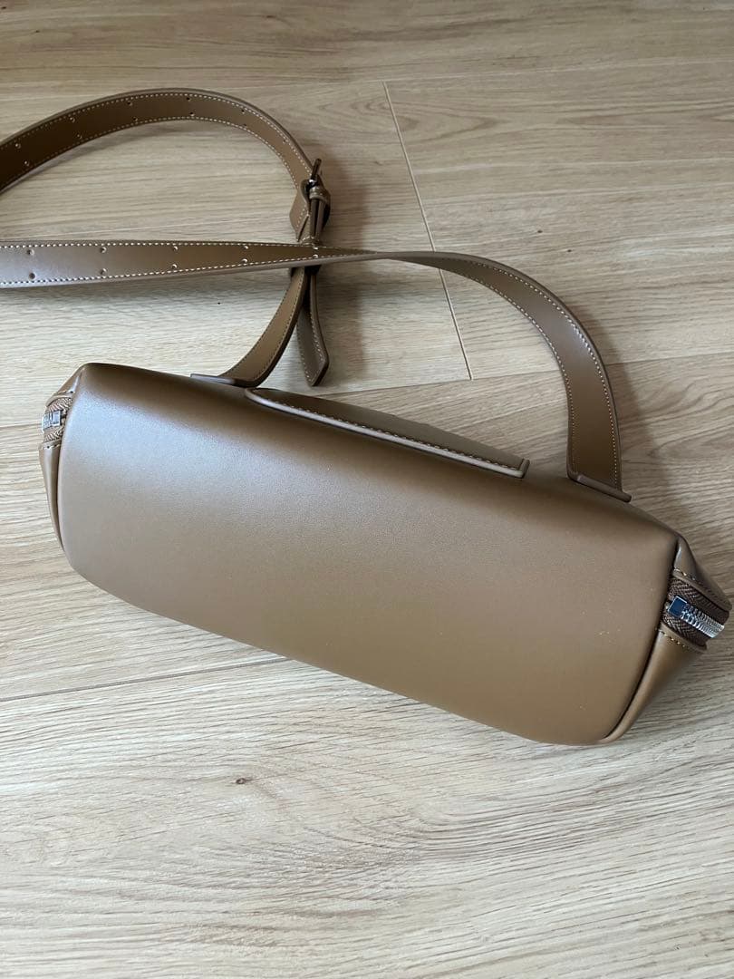 ADD CULUMN/ アドカラム　FIGREボディバッグ