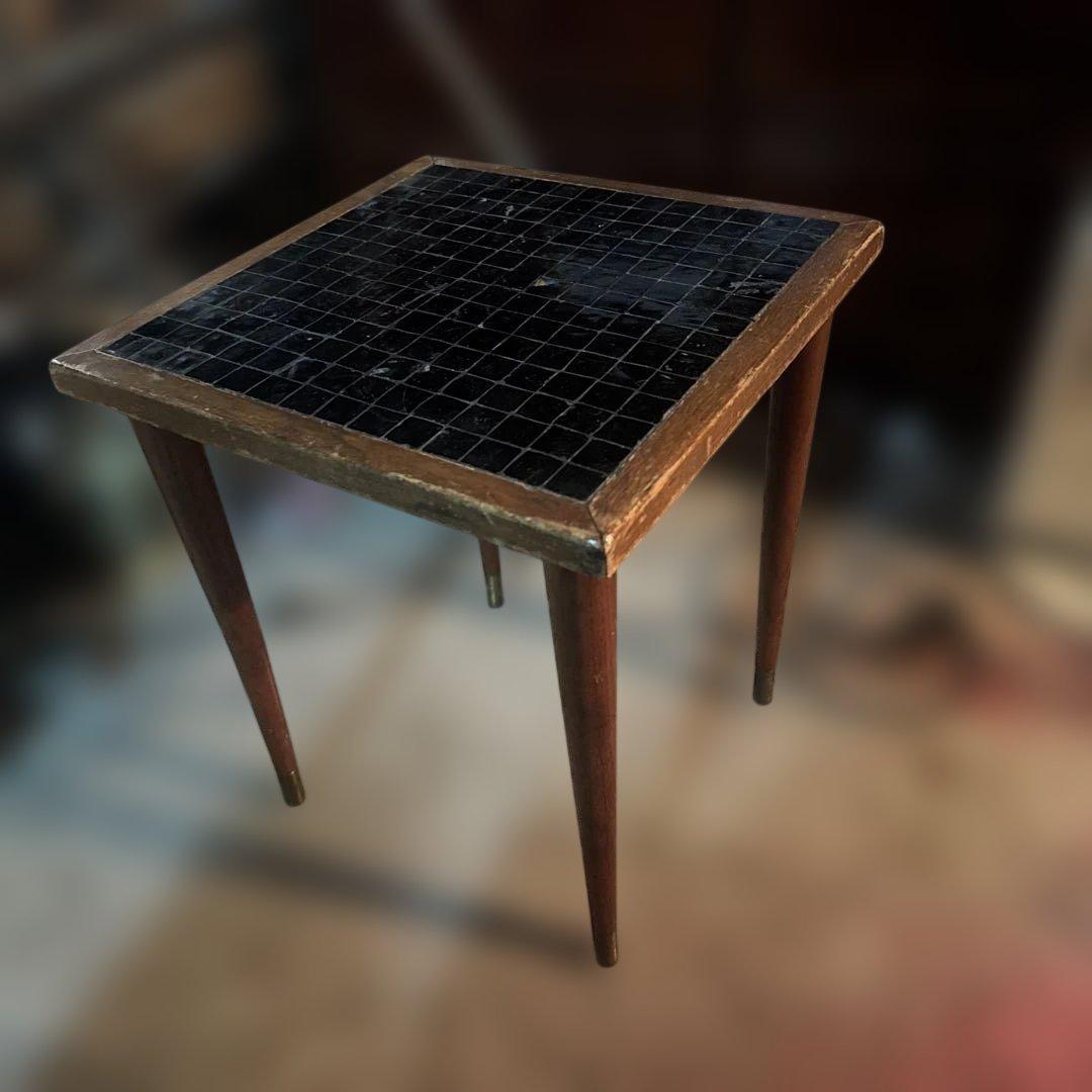 イギリスアンティーク　アンティーク家具　サイドテーブル