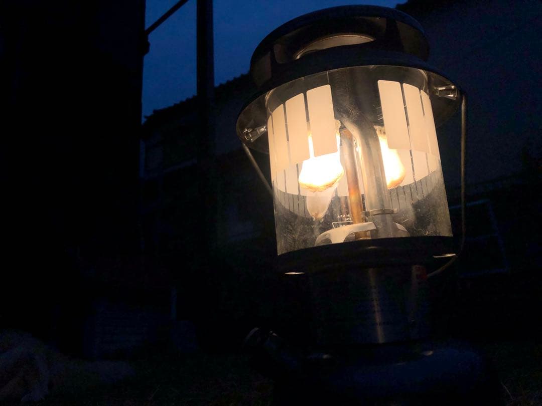 【中古】Coleman コールマン ランタン とストーブ ケース&オマケ付き